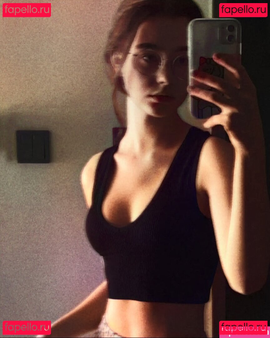 Dasha Taran / taaarannn / tarankaaa Onlyfans Photo Gallery 