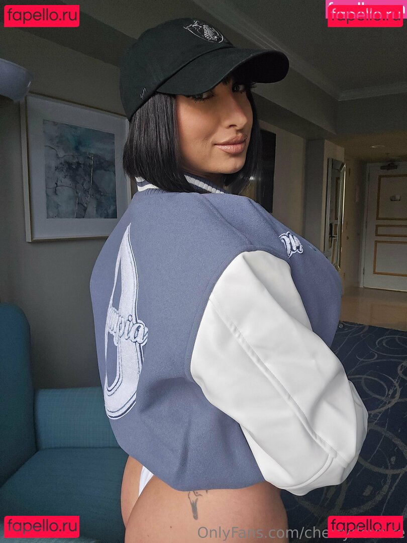 Cherry Devivre / CherryDevivre / thecherrydevivre Onlyfans Photo Gallery 