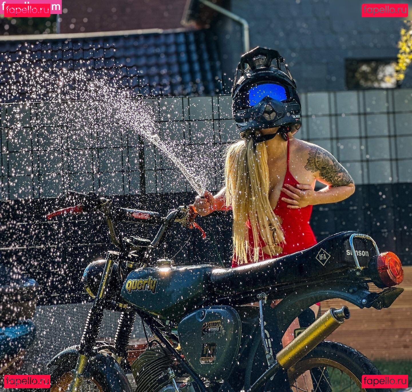 Mrs.querly / mrsquerly Onlyfans Photo Gallery 