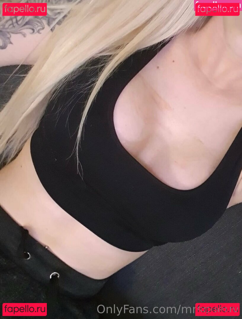 Mrs.querly / mrsquerly Onlyfans Photo Gallery 