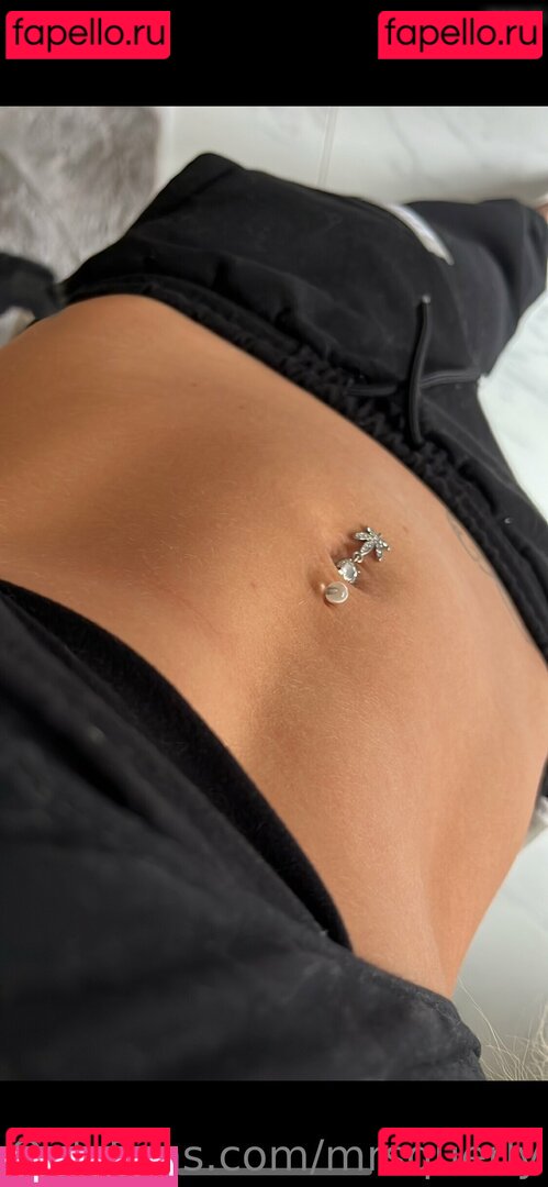 Mrs.querly / mrsquerly Onlyfans Photo Gallery 