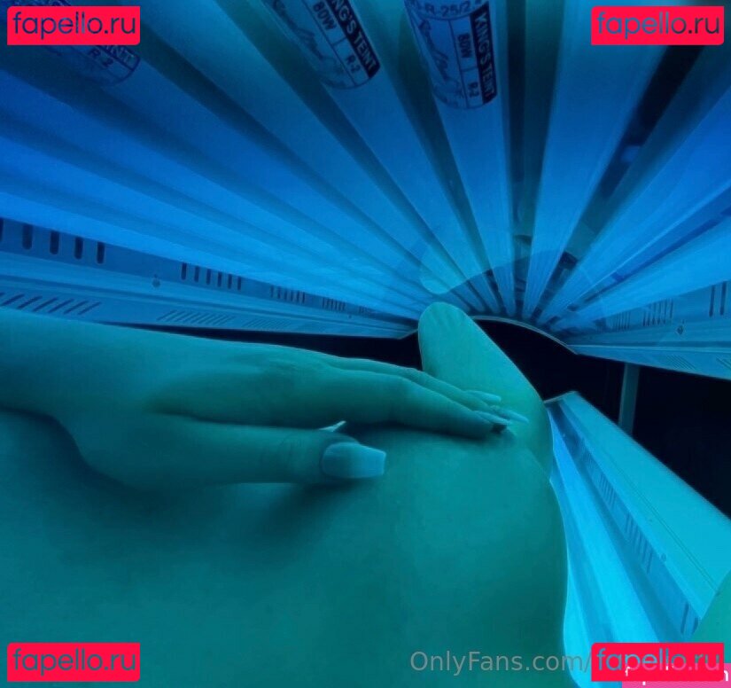 Mrs.querly / mrsquerly Onlyfans Photo Gallery 