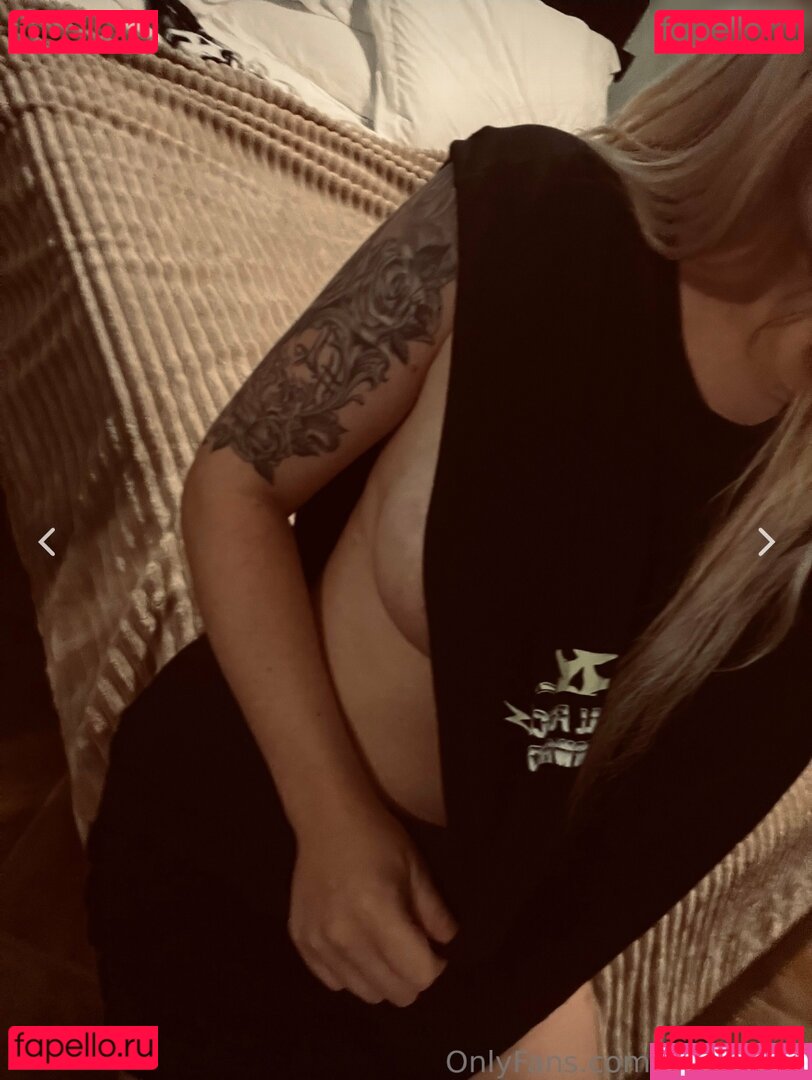 Mrs.querly / mrsquerly Onlyfans Photo Gallery 