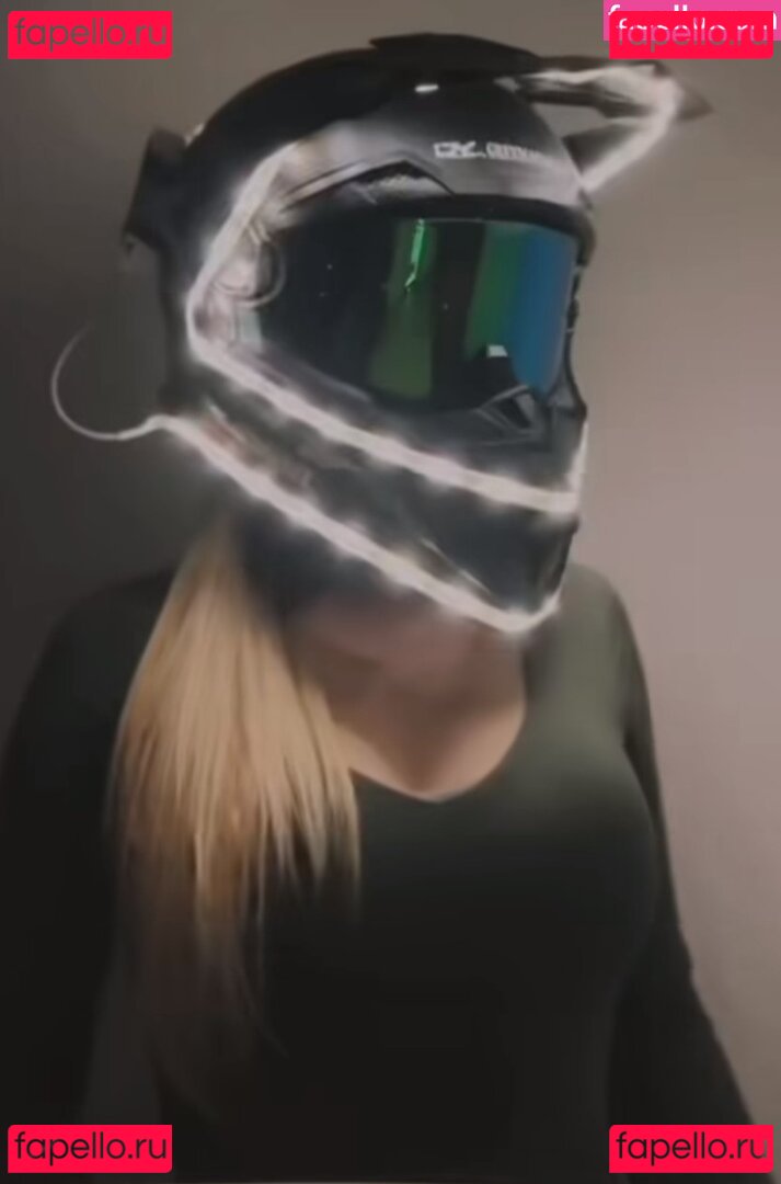 Mrs.querly / mrsquerly Onlyfans Photo Gallery 