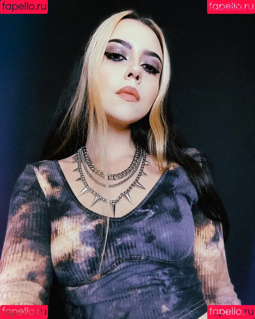 Violet Orlandi Onlyfans Photo Gallery 
