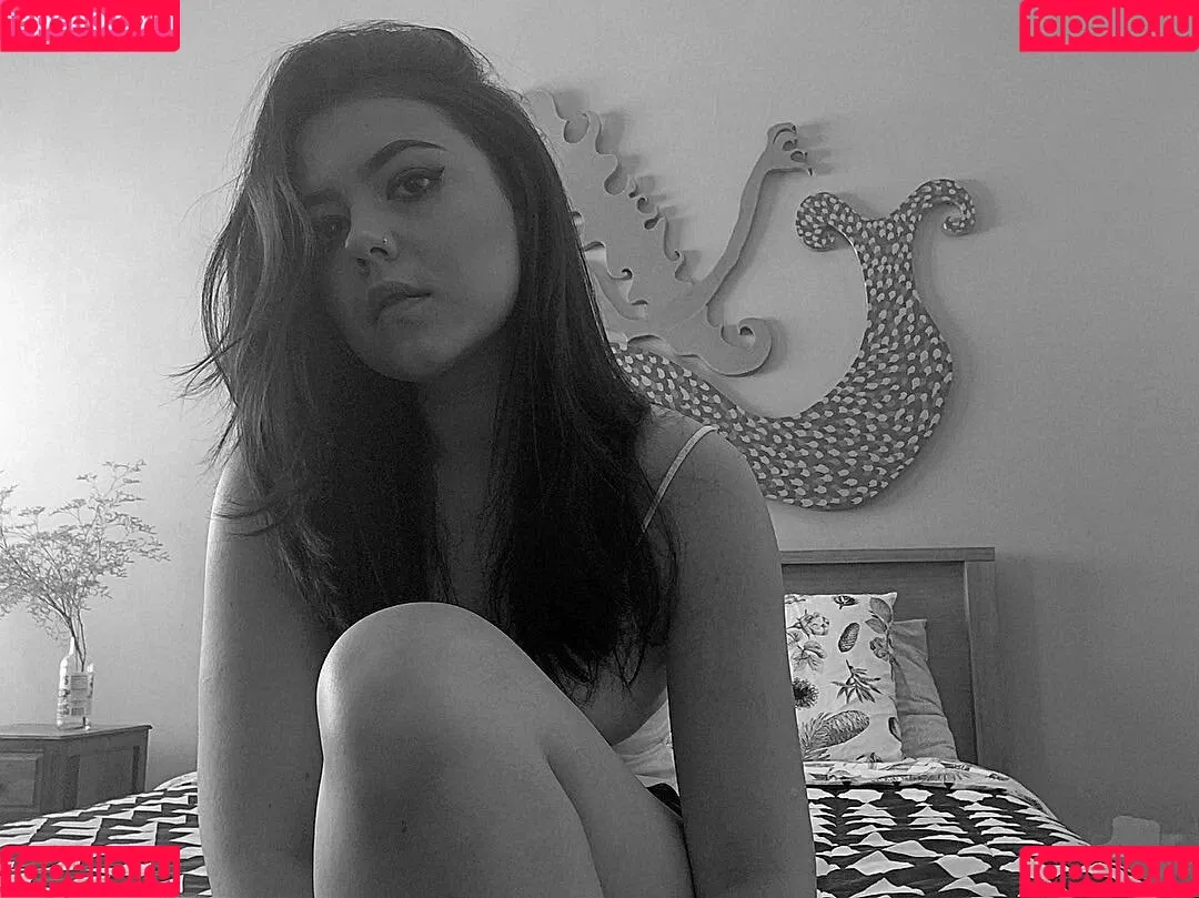 Violet Orlandi Onlyfans Photo Gallery 