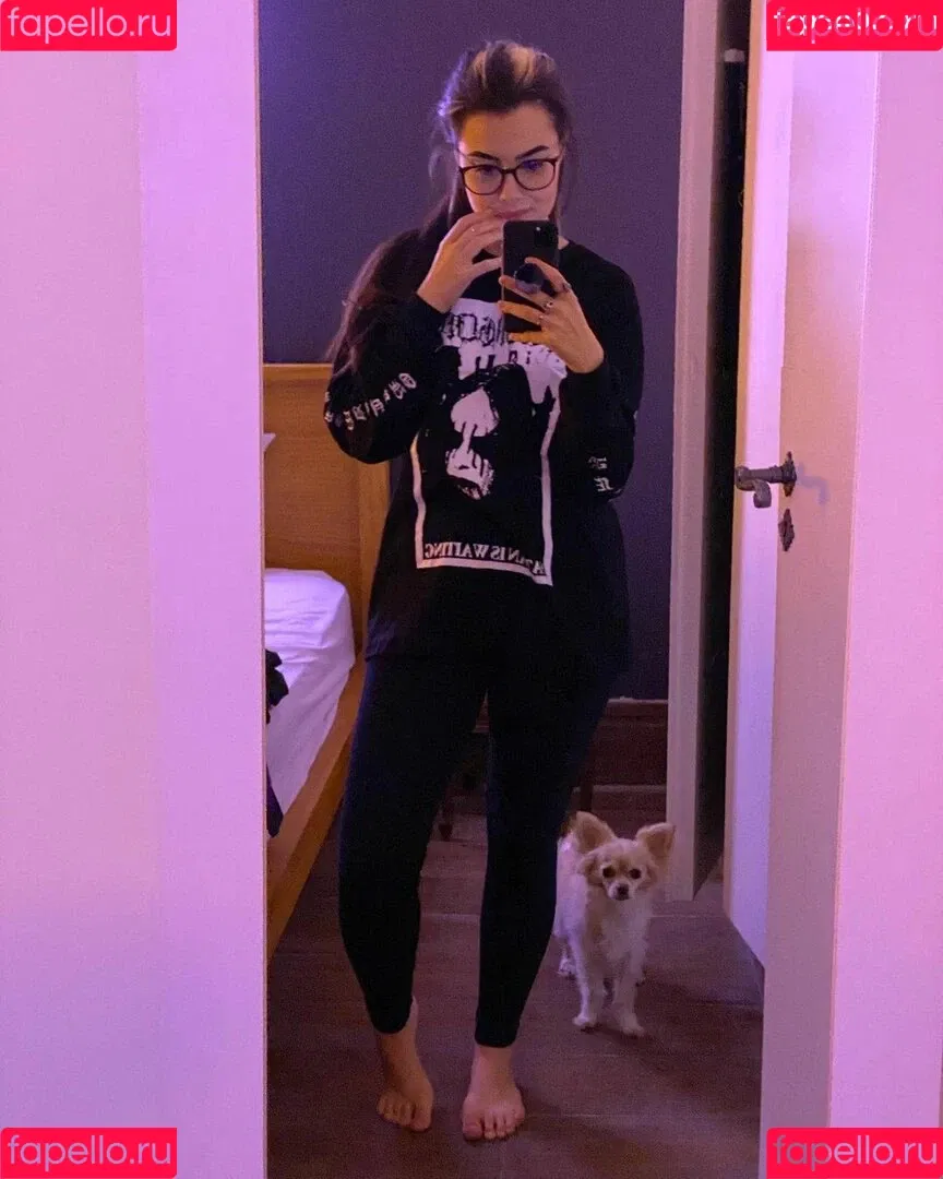 Violet Orlandi Onlyfans Photo Gallery 