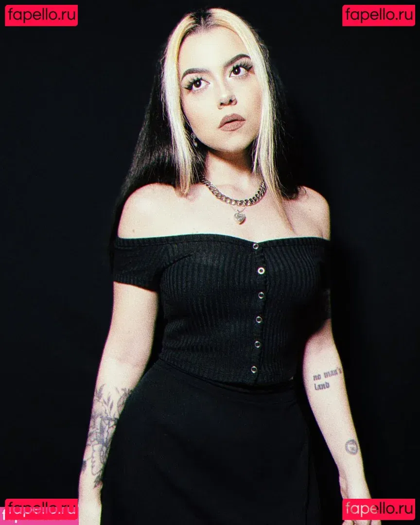 Violet Orlandi Onlyfans Photo Gallery 