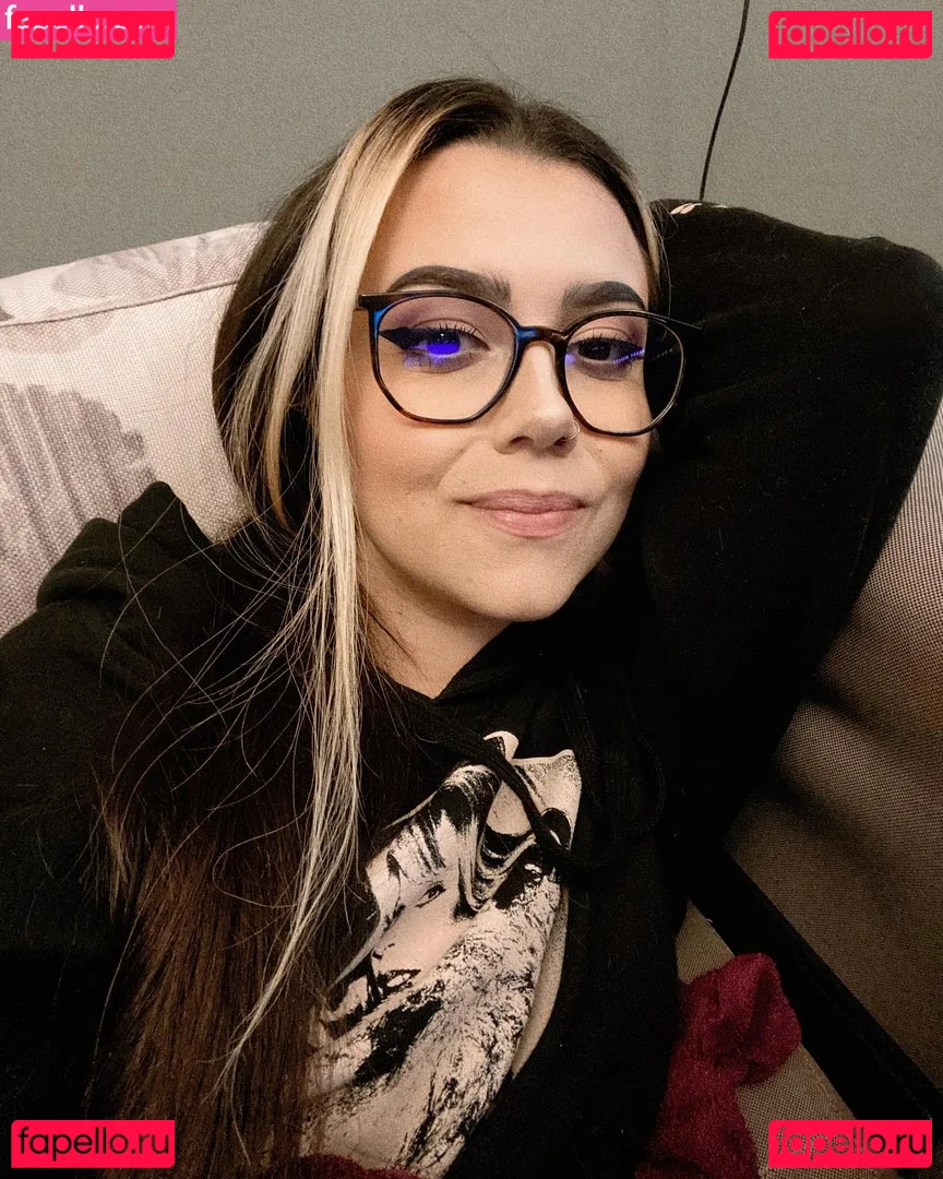 Violet Orlandi Onlyfans Photo Gallery 