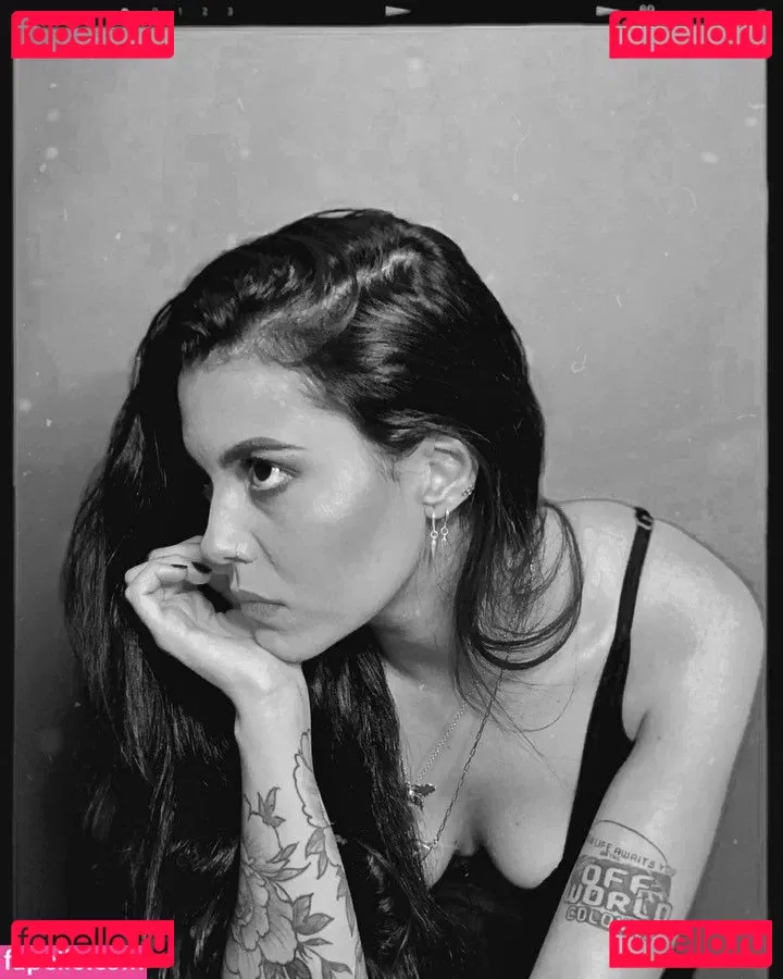 Violet Orlandi Onlyfans Photo Gallery 