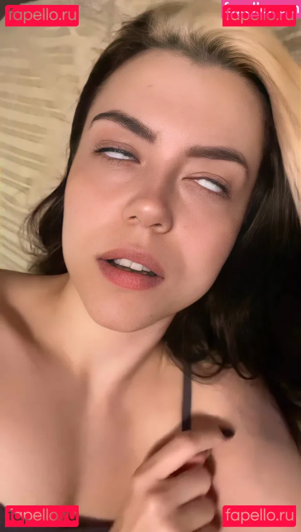 Violet Orlandi Onlyfans Photo Gallery 