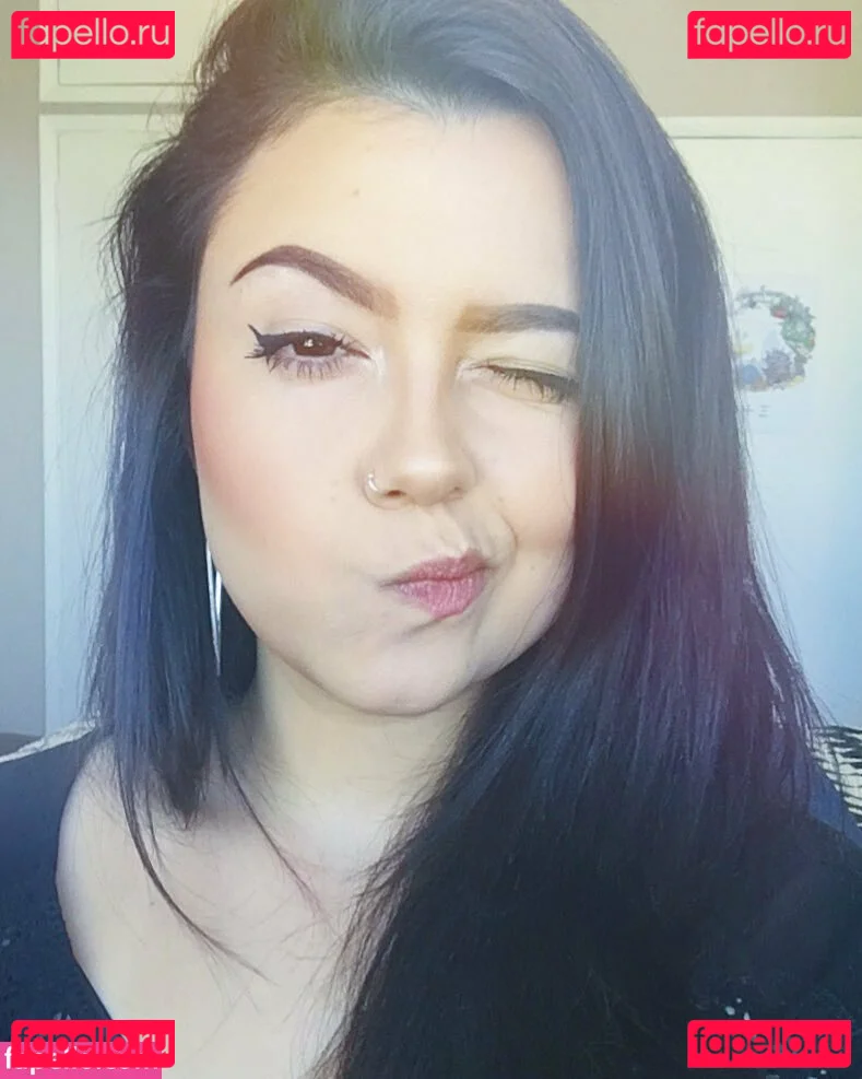 Violet Orlandi Onlyfans Photo Gallery 