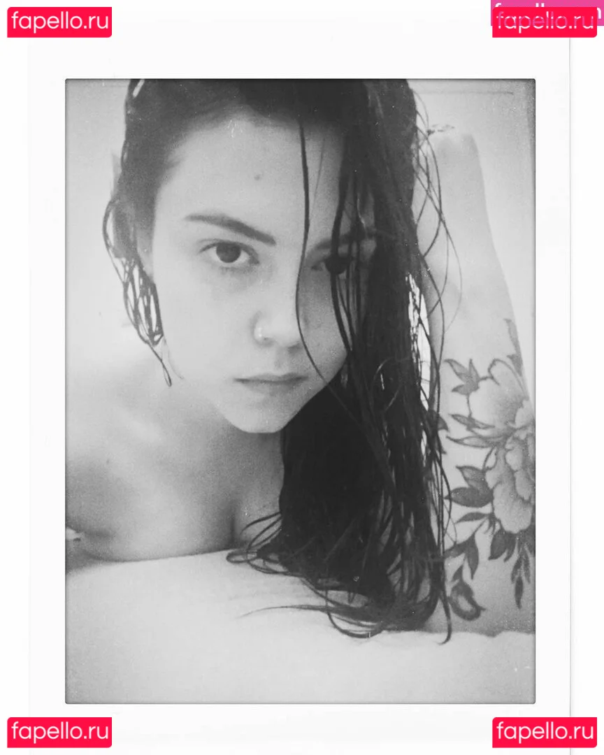 Violet Orlandi Onlyfans Photo Gallery 