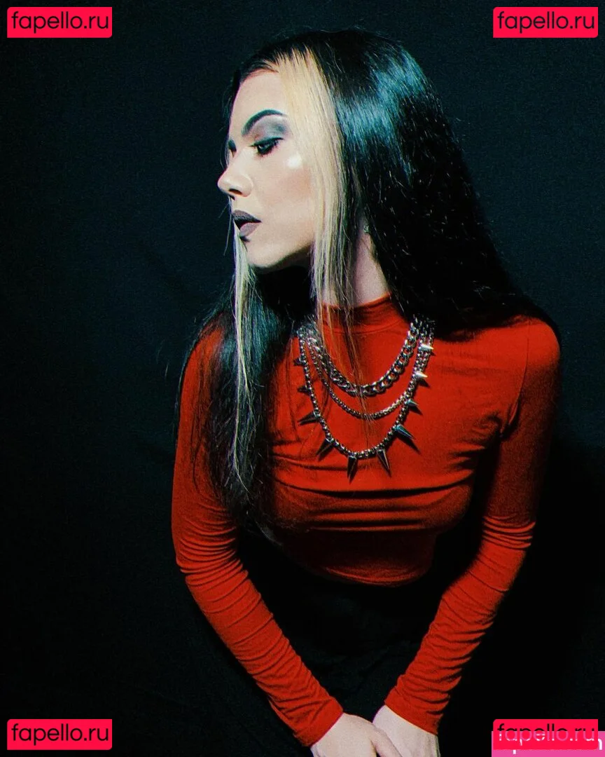 Violet Orlandi Onlyfans Photo Gallery 