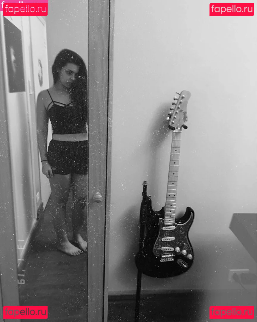 Violet Orlandi Onlyfans Photo Gallery 