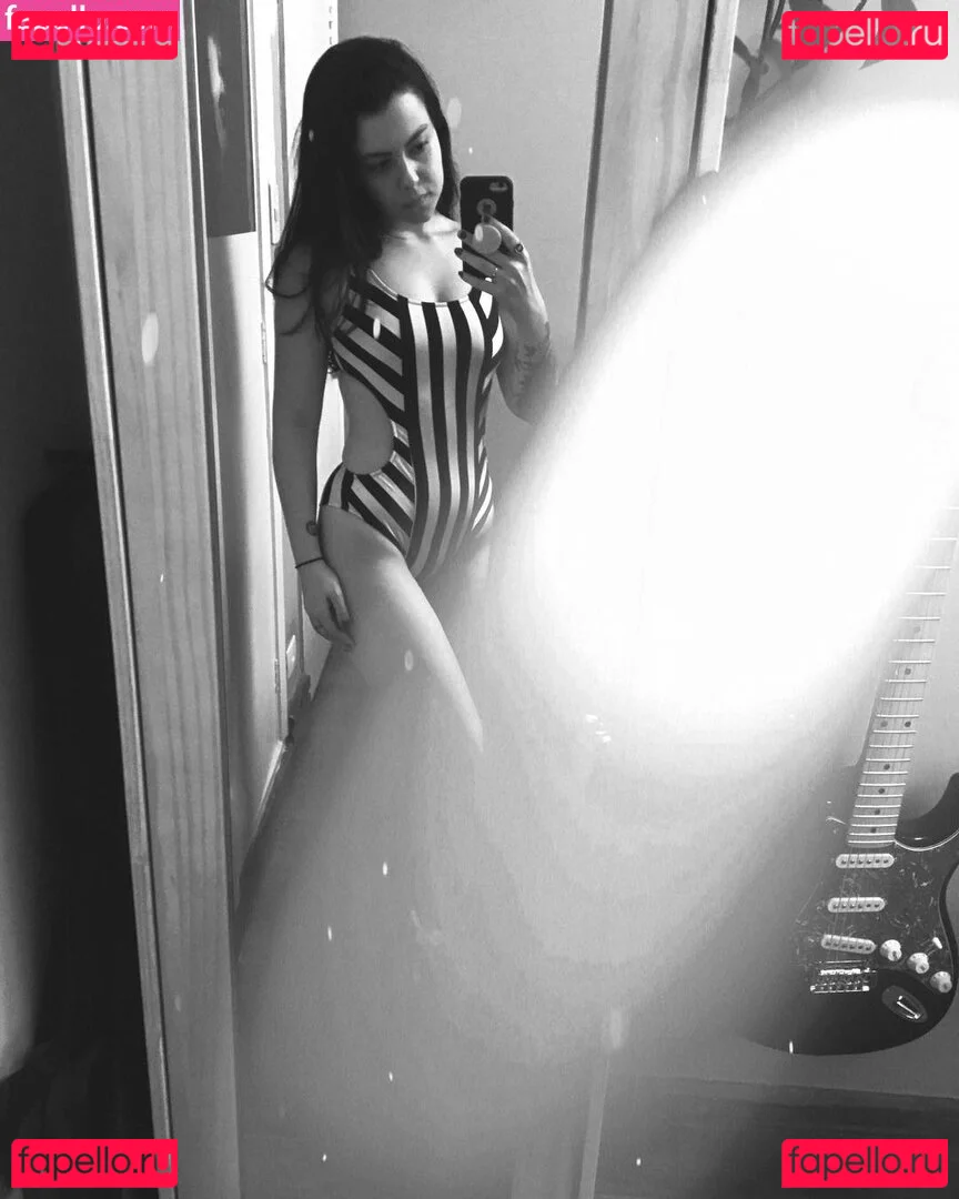 Violet Orlandi Onlyfans Photo Gallery 