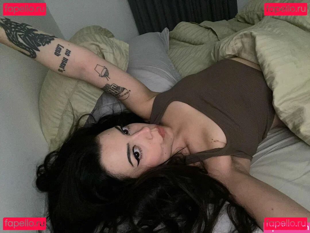 Violet Orlandi Onlyfans Photo Gallery 