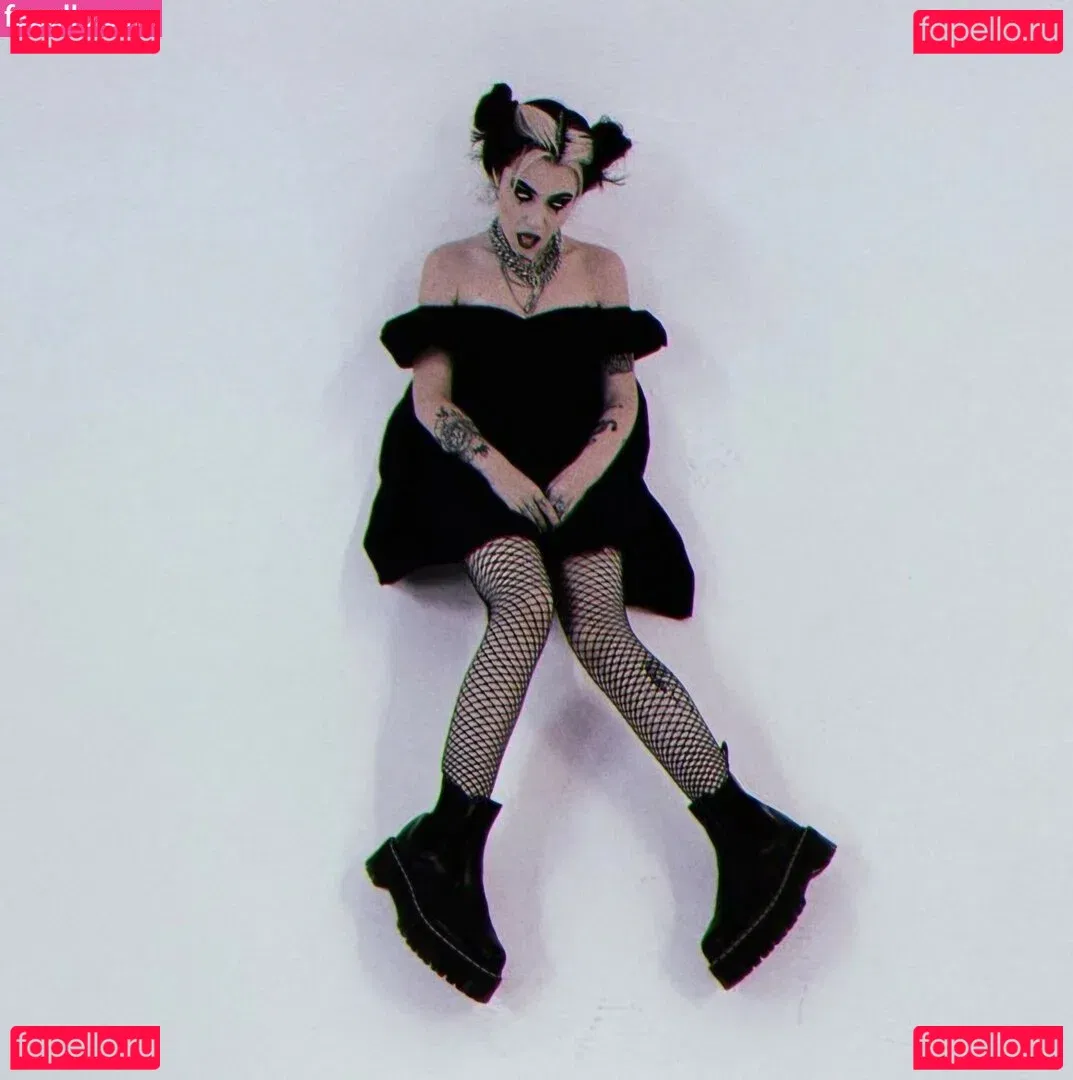 Violet Orlandi Onlyfans Photo Gallery 