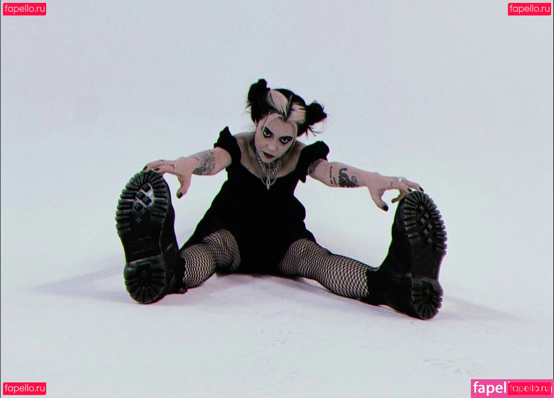 Violet Orlandi Onlyfans Photo Gallery 