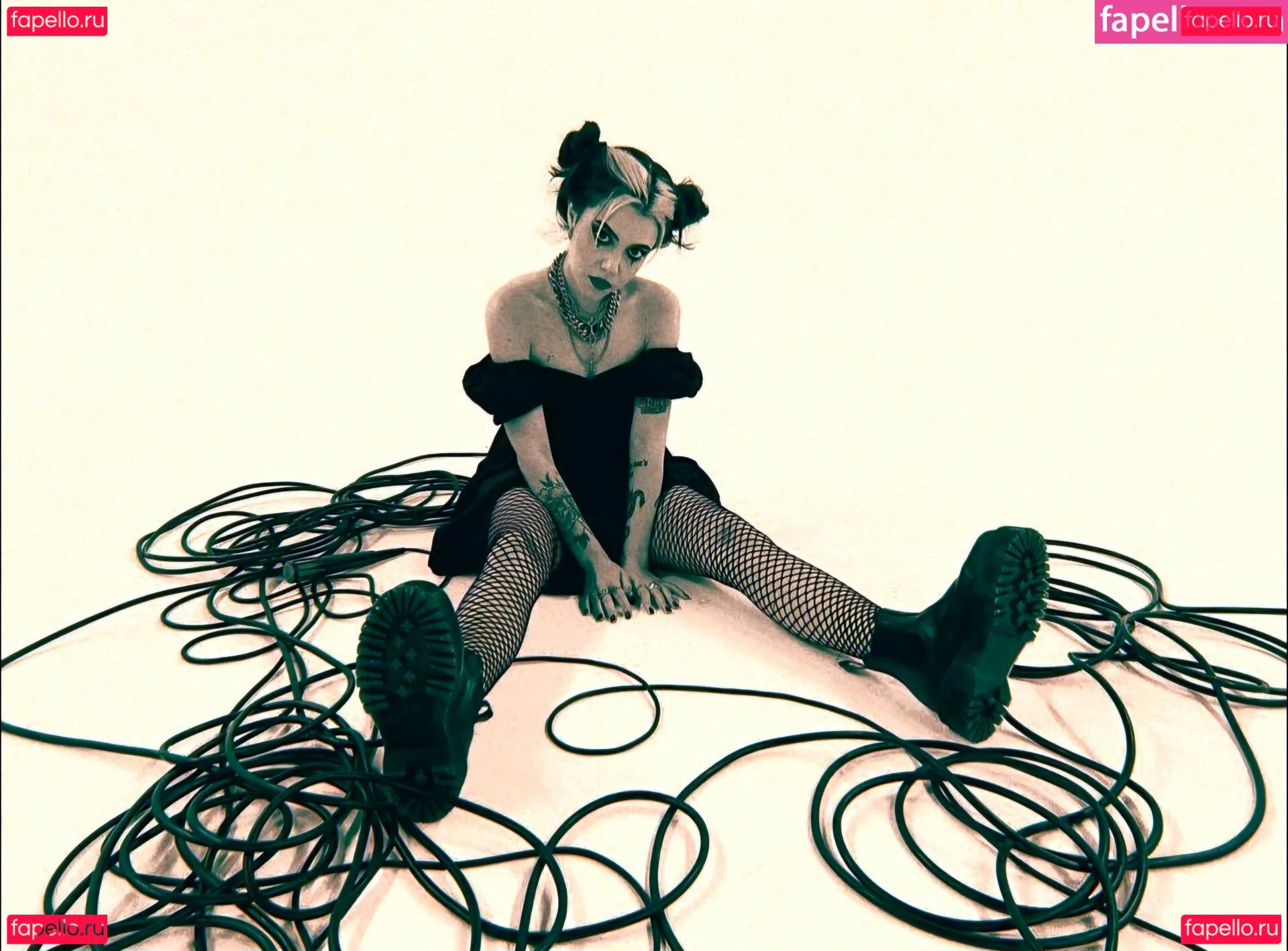 Violet Orlandi Onlyfans Photo Gallery 