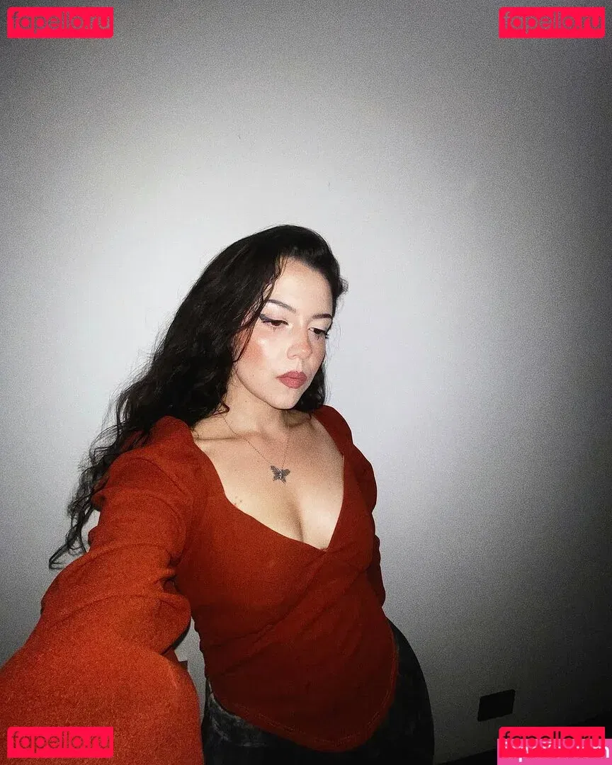 Violet Orlandi Onlyfans Photo Gallery 