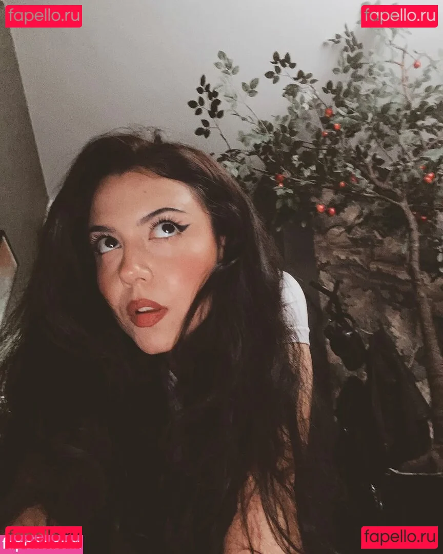 Violet Orlandi Onlyfans Photo Gallery 