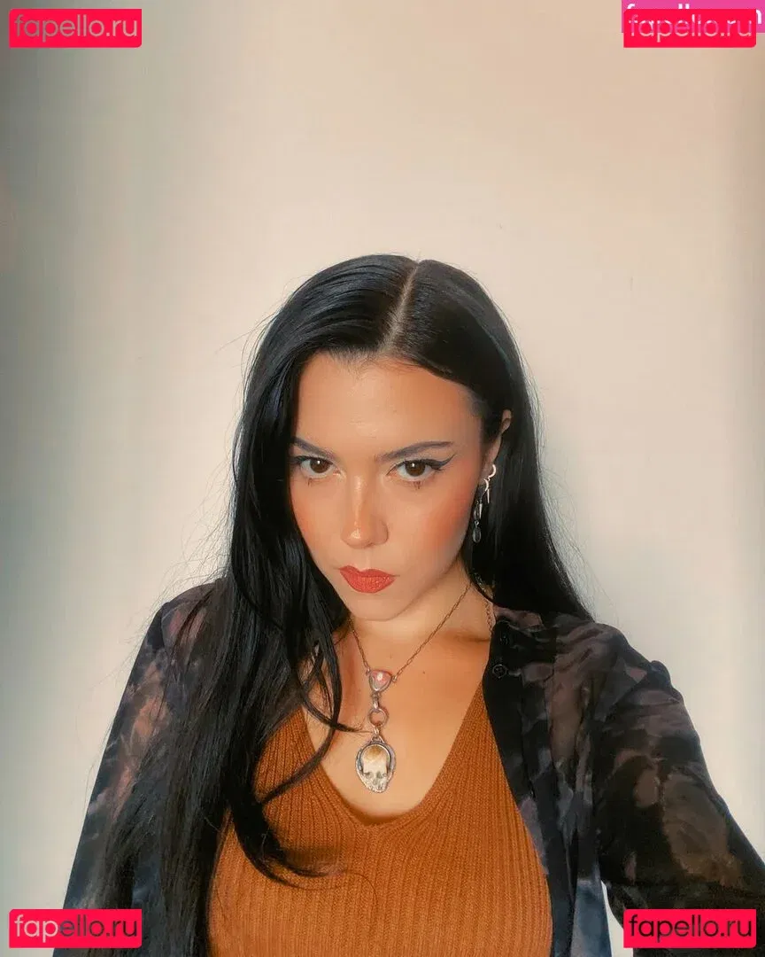 Violet Orlandi Onlyfans Photo Gallery 