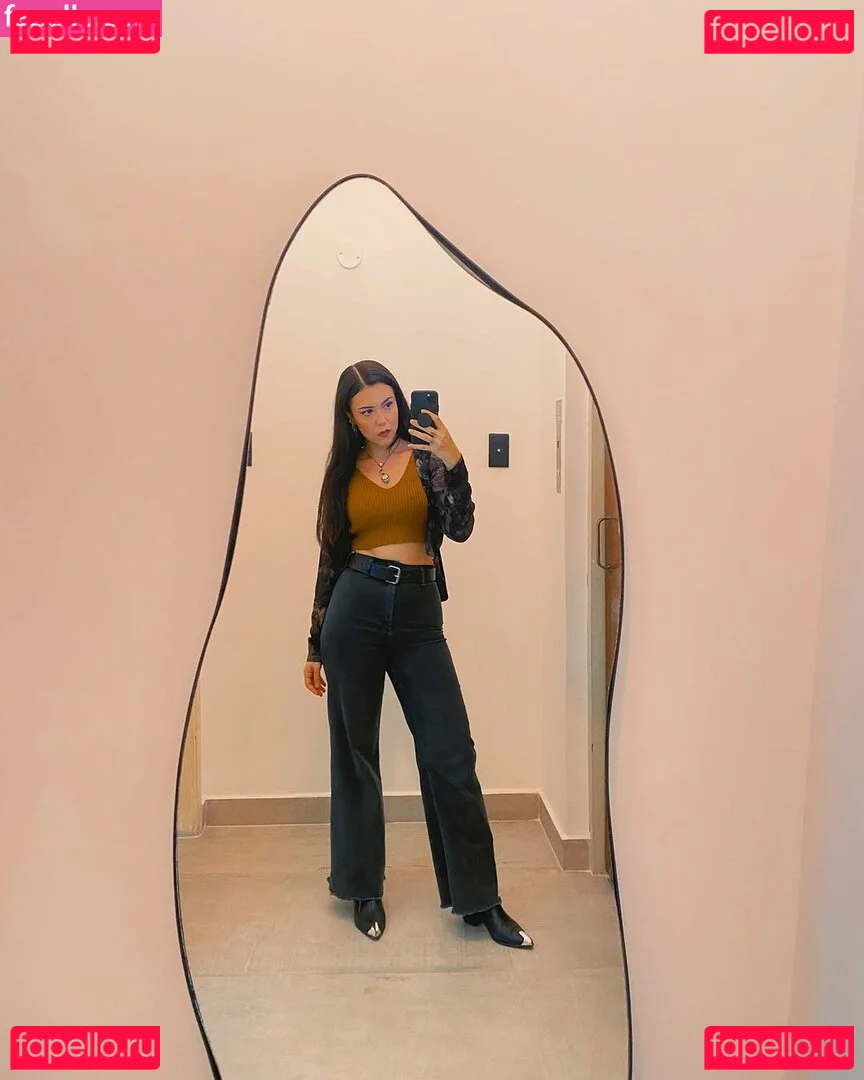 Violet Orlandi Onlyfans Photo Gallery 