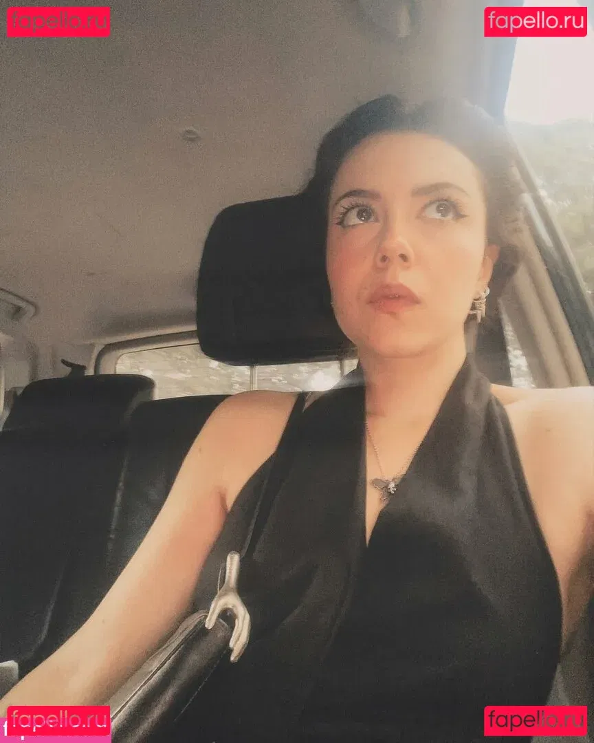 Violet Orlandi Onlyfans Photo Gallery 