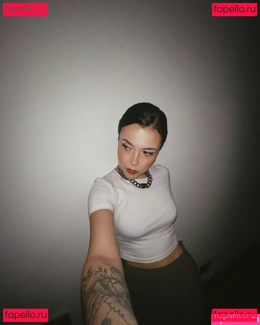 Violet Orlandi Onlyfans Photo Gallery 