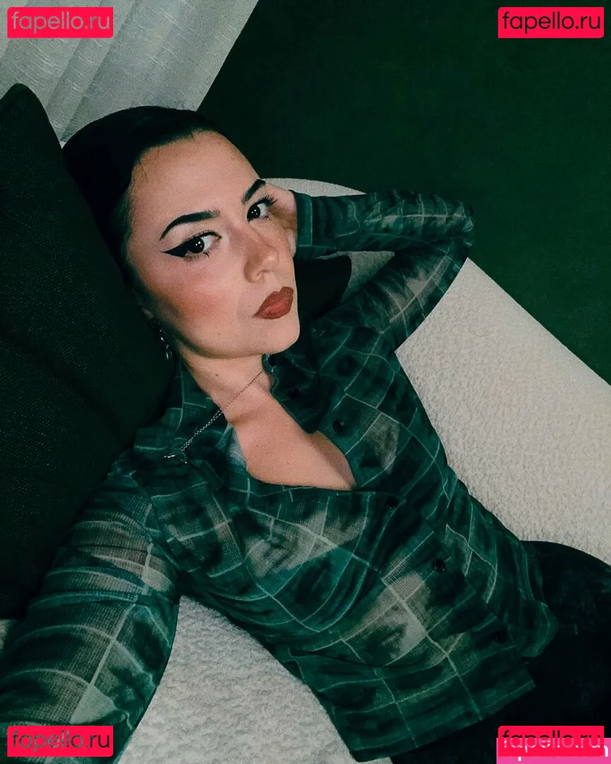 Violet Orlandi Onlyfans Photo Gallery 