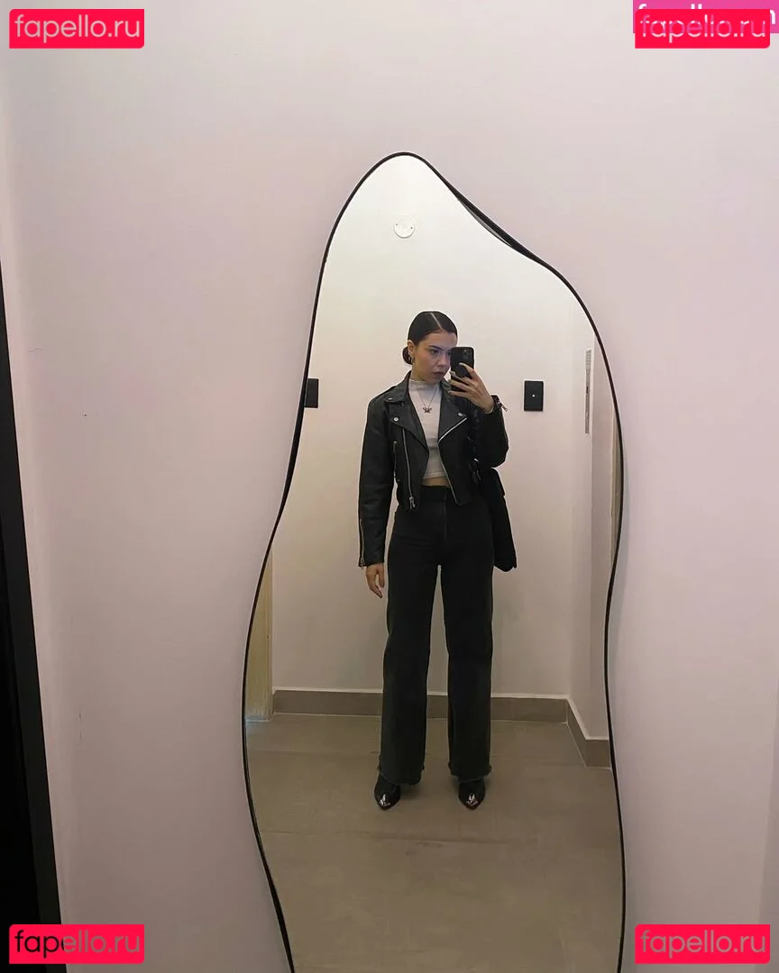 Violet Orlandi Onlyfans Photo Gallery 