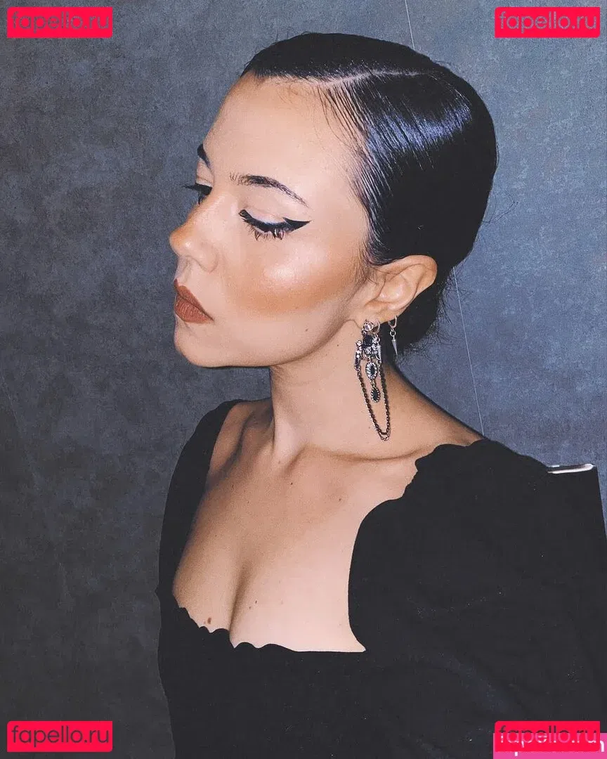 Violet Orlandi Onlyfans Photo Gallery 