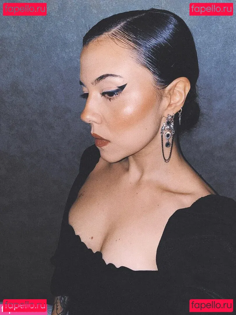 Violet Orlandi Onlyfans Photo Gallery 