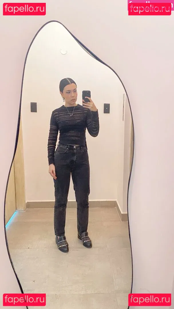 Violet Orlandi Onlyfans Photo Gallery 