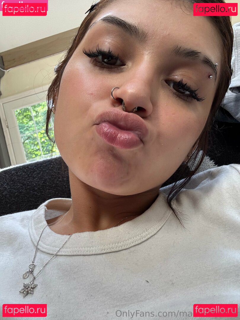 M4diissonn / madiiiissonnn Onlyfans Photo Gallery 