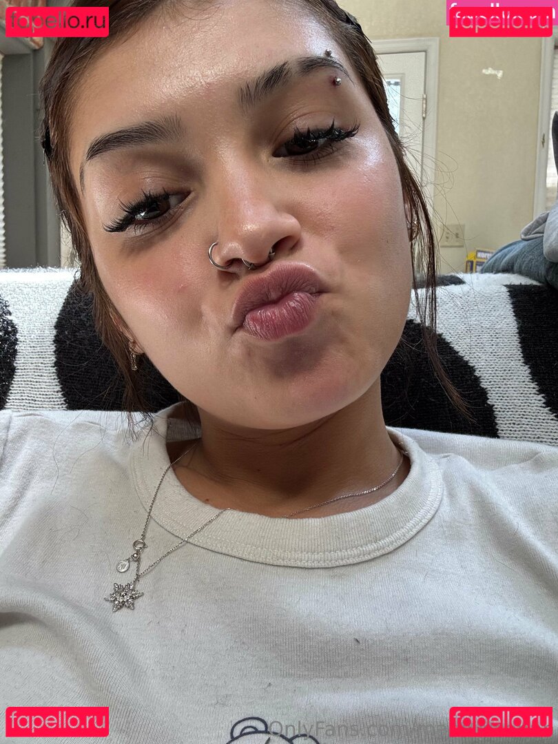 M4diissonn / madiiiissonnn Onlyfans Photo Gallery 