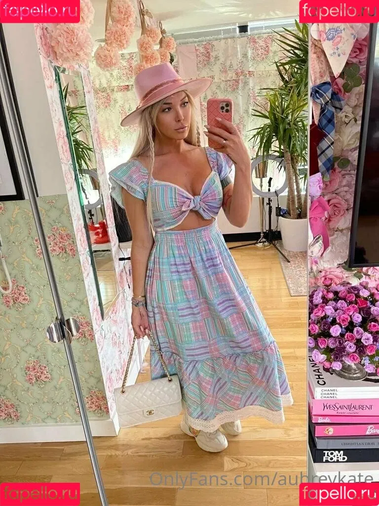 aubreykate Onlyfans Photo Gallery 