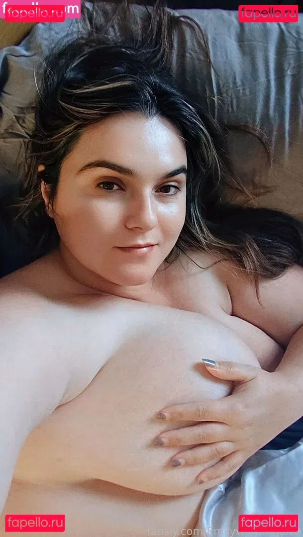 EmStreams Onlyfans Photo Gallery 