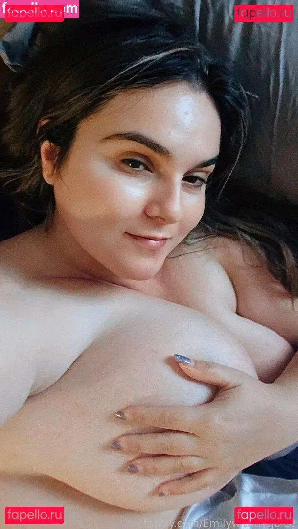 EmStreams Onlyfans Photo Gallery 