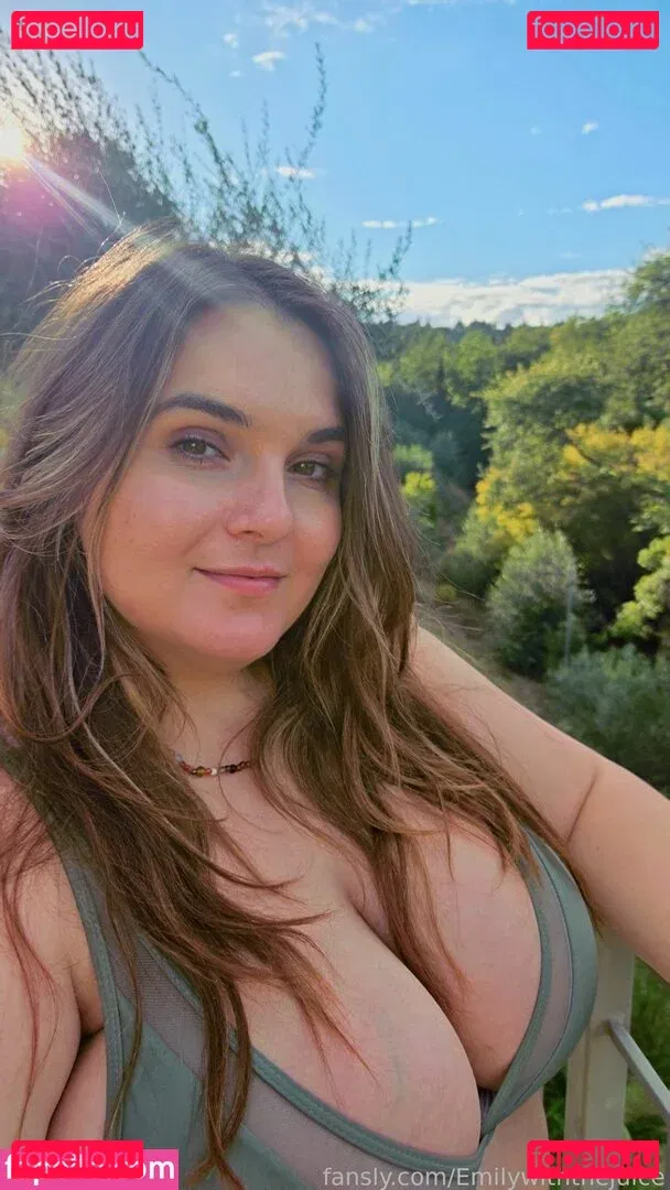 EmStreams Onlyfans Photo Gallery 