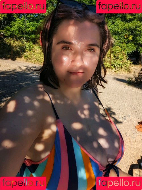 EmStreams Onlyfans Photo Gallery 