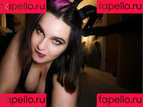 EmStreams Onlyfans Photo Gallery 