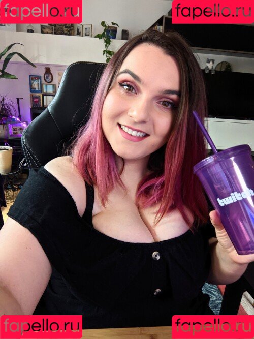 EmStreams Onlyfans Photo Gallery 