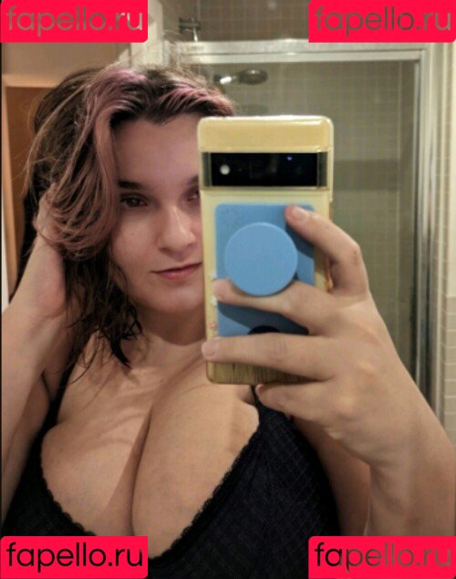 EmStreams Onlyfans Photo Gallery 