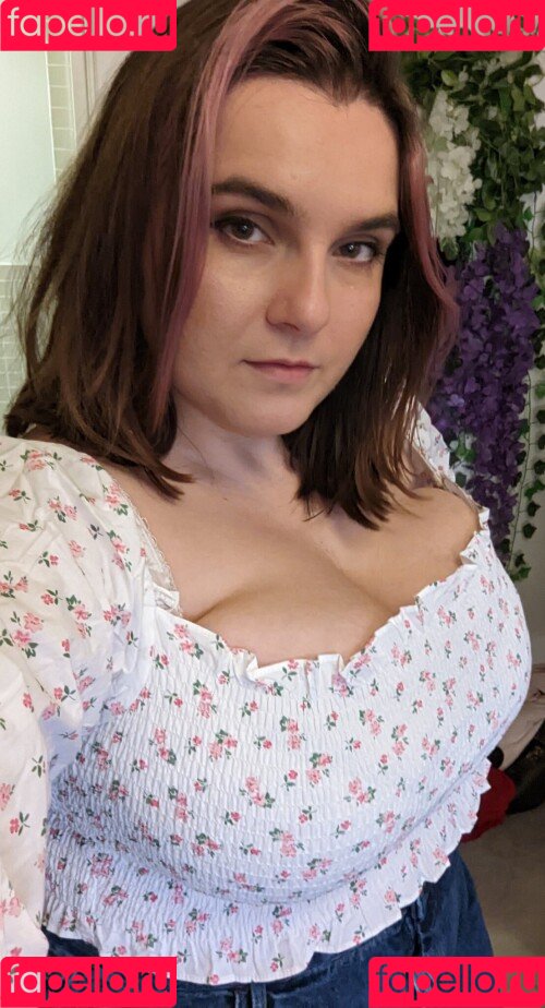 EmStreams Onlyfans Photo Gallery 