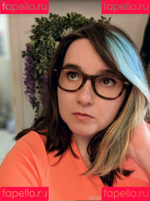 EmStreams Onlyfans Photo Gallery 