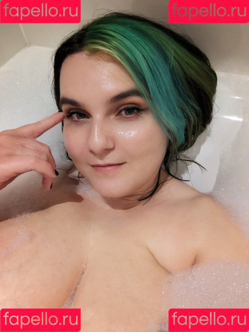 EmStreams Onlyfans Photo Gallery 