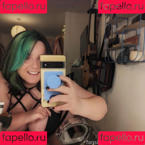 EmStreams Onlyfans Photo Gallery 