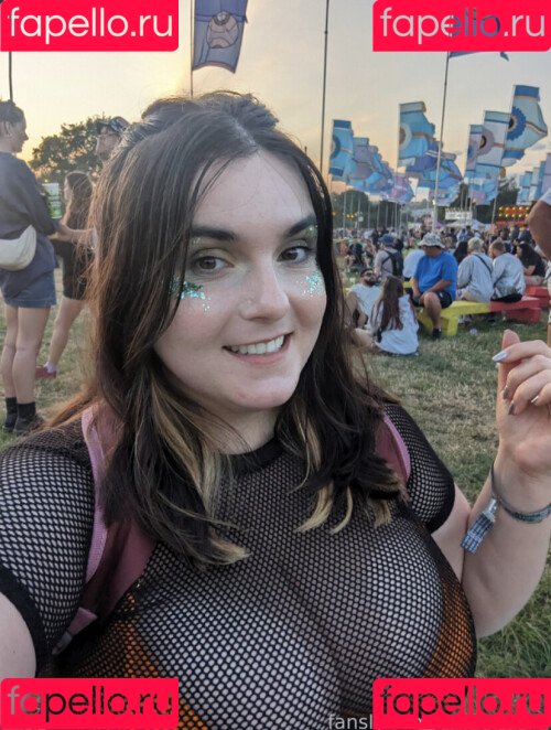 EmStreams Onlyfans Photo Gallery 